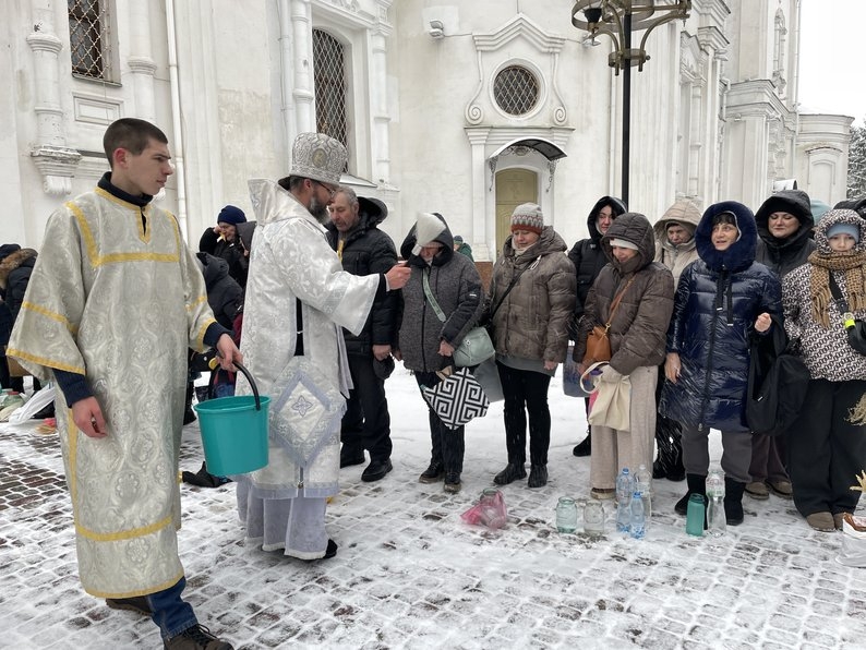 Як відсвяткували Хрещення у Миколаєві та інших областях України (фото)
