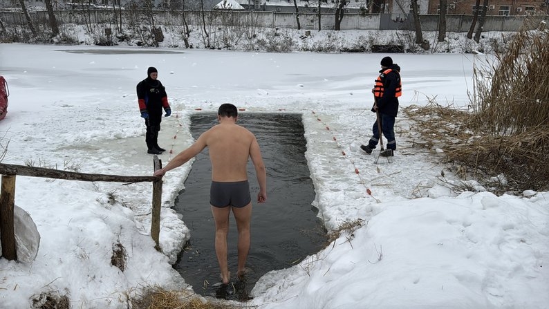 Як відсвяткували Хрещення у Миколаєві та інших областях України (фото)