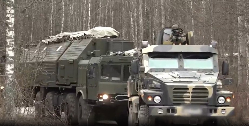 В России объяснили, зачем стреляли "Орешником"