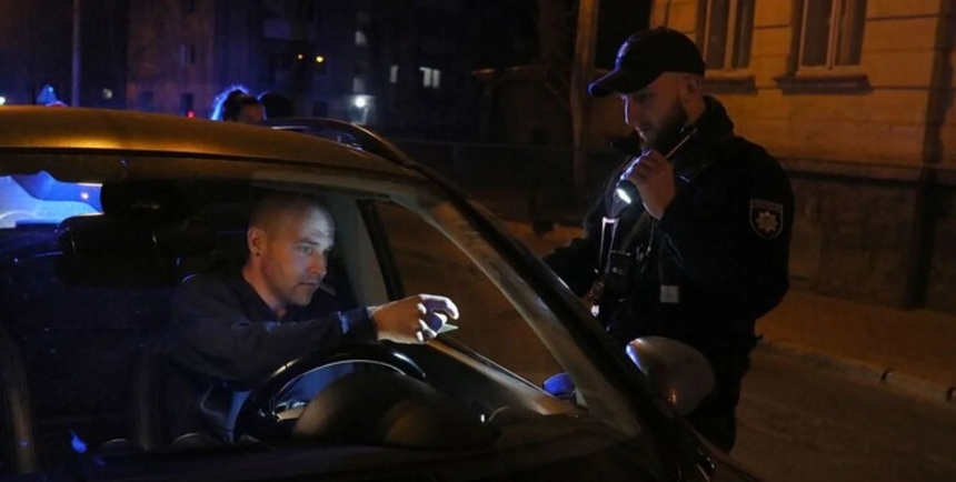 Кабмин обновил правила комендантского часа: что меняется для водителей