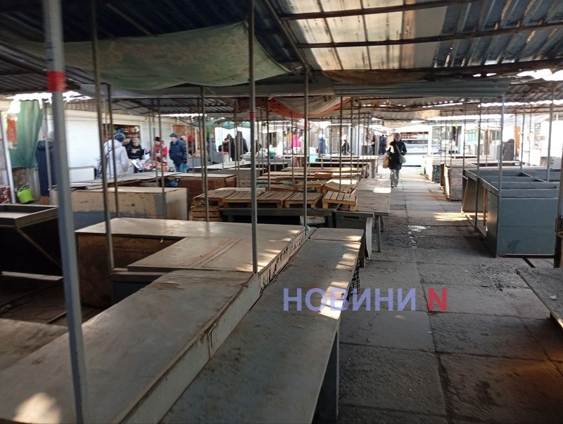 Мороз «разогнал» рынок в Николаеве (фото)