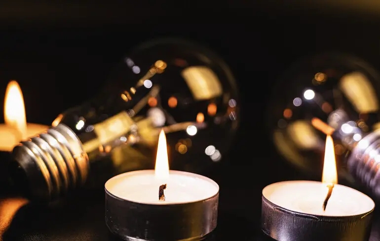 Київ у режимі «3 на 10», а Дніпро переходить на наджорсткі графіки