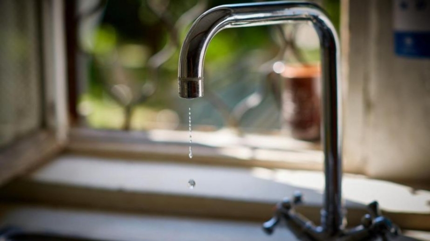 Рынок и роддом в Николаеве будут без воды уже пятый день