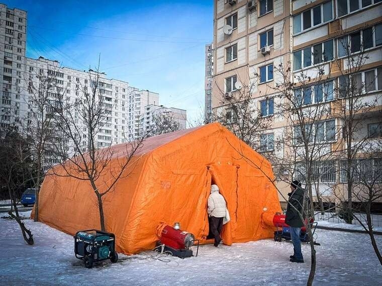 В Киеве после ночной атаки без отопления остались почти 6 тысяч домов