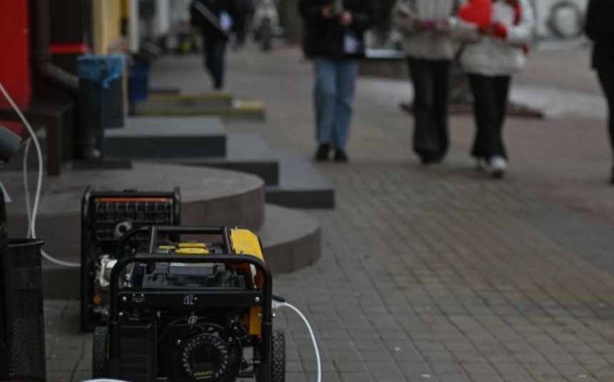В Николаеве и области вновь увеличили количество отключения света (графики)