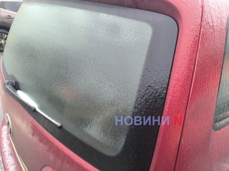 Николаев превратился в каток: репортаж с городских травмоопасных улиц