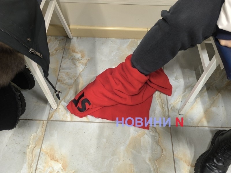 У миколаївському травмпункті «аншлаг» - десятки людей травмовані через ожеледицю (фоторепортаж)