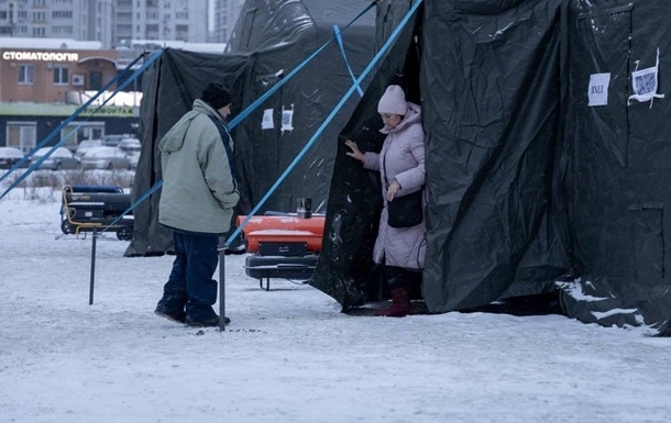 В Киеве без отопления остаются 378 домов, большинство — на Троещине