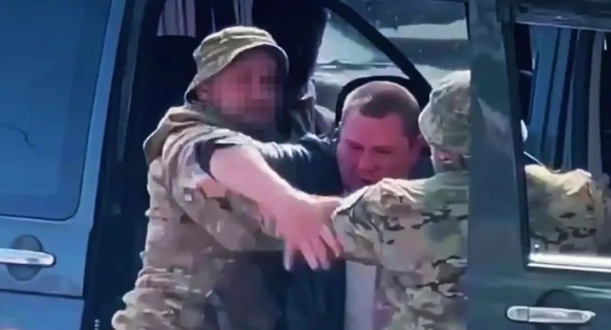 Зеленский призвал бороться с "бусификацией"