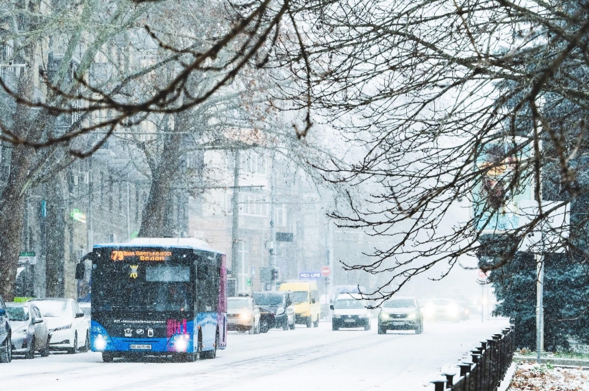 КП «Николаевпастранс» не может полностью обеспечить перевозки: горожан предупреждают о задержках 