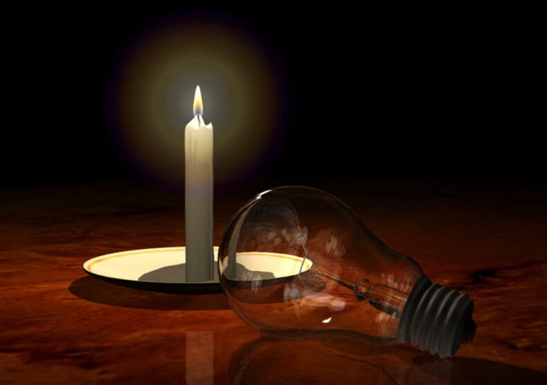 На Миколаївщині повертаються погодинні відключення світла: графіки на сьогодні, 31 січня