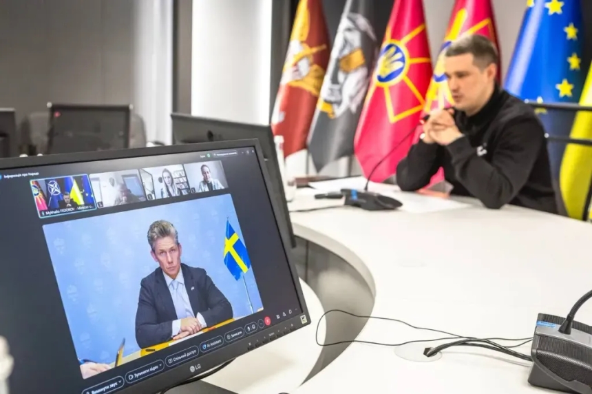 Швеция готовит один из самых больших пакетов безопасности помощи Украине