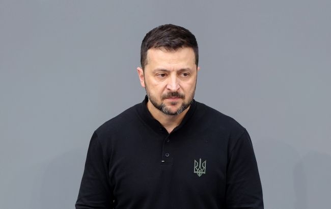 Зеленский поручил усилить ПВО на критических направлениях