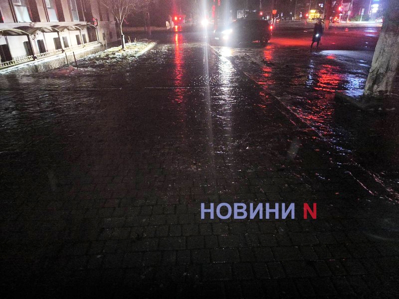 В Николаеве сильный гололед – выходить на улицу опасно