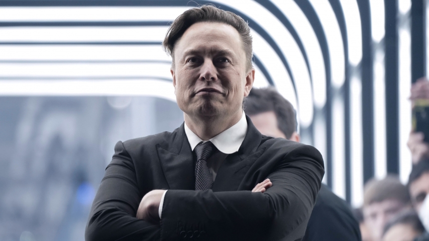 Илон Маск намерен построить город на Луне