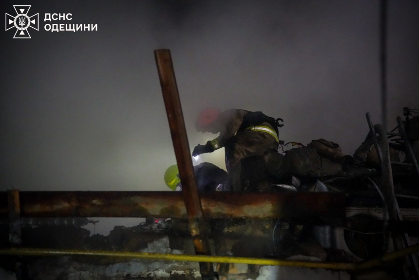  Враг атаковал жилые дома и здание РГА: жертвы в Одессе, Сумской и Запорожской областях (фото)