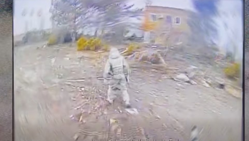 Николаевские десантники отражают вражеские штурмы под Мирноградом (видео)