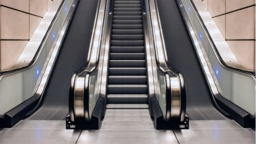 У Харкові чоловік упав з ескалатора та травмувався