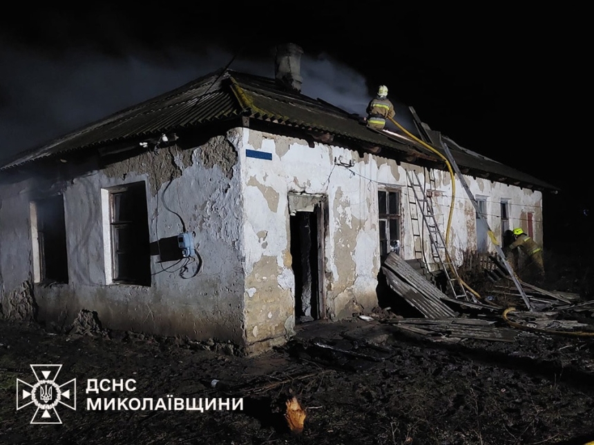 Людина загинула під час пожежі у житловому будинку в Миколаївській області