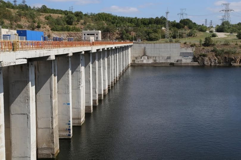 Спуск води розпочато на Олександрівському водосховищі: не можна перебувати біля річки Південний Буг