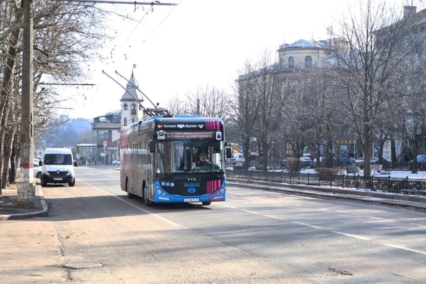 Аварійні роботи продовжуються: у Миколаєві тимчасово скоригували рух тролейбуса