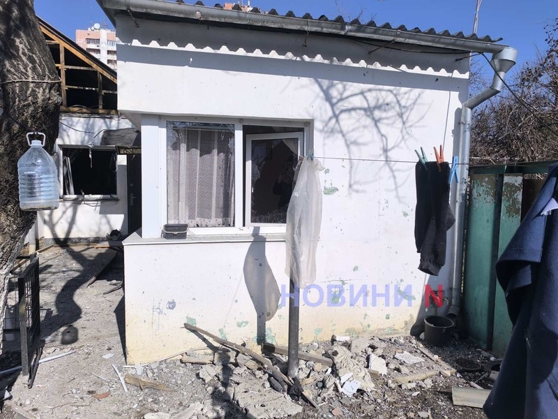 Появились первые фото и видео последствий утреннего обстрела Николаева