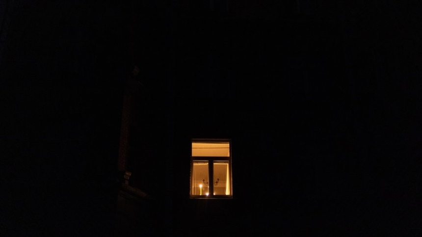 Часть Николаева без света более 12 часов: время включения постоянно меняется