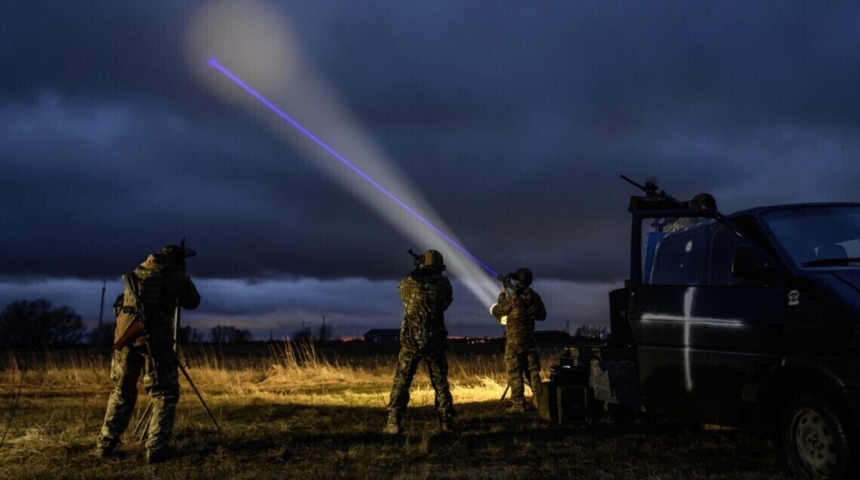 У Миколаєві пролунали вибухи