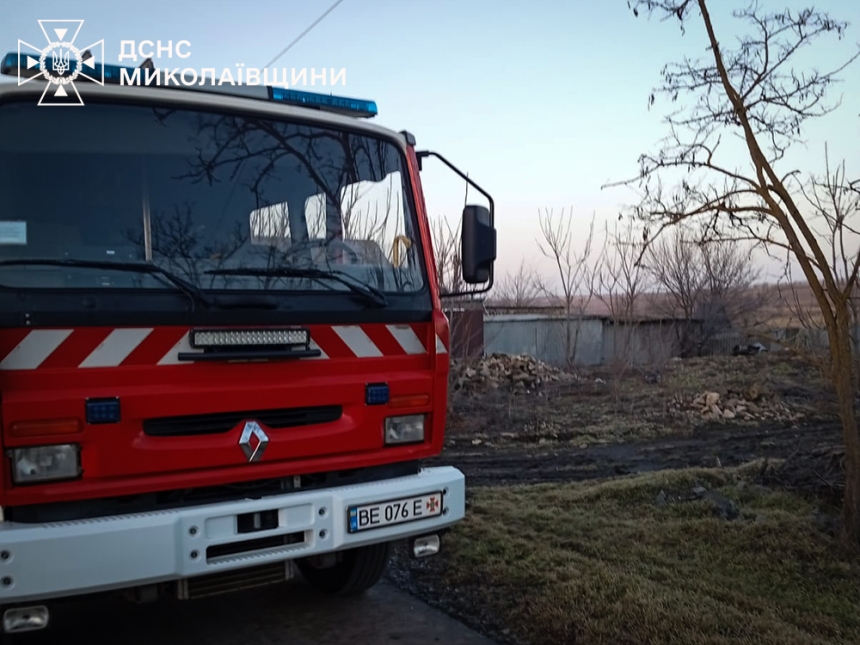 У Миколаївській області розпочався сезон підпалів очерету: рятувальники б'ють на сполох