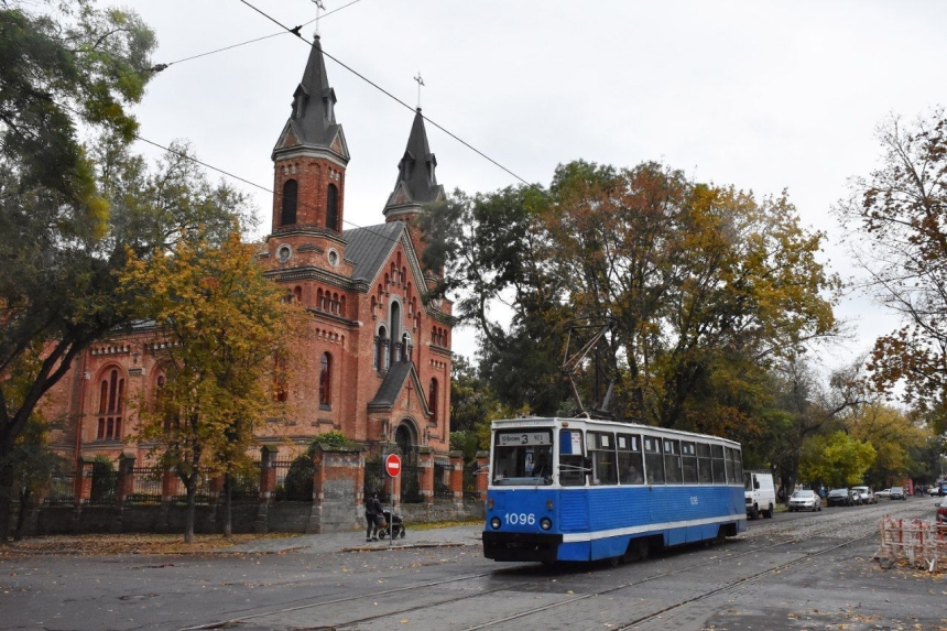 Аварийные работы завершены: в Николаеве восстановили движение трамвая
