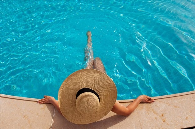 Берлін дозволив жінкам купатися топлес у громадських басейнах