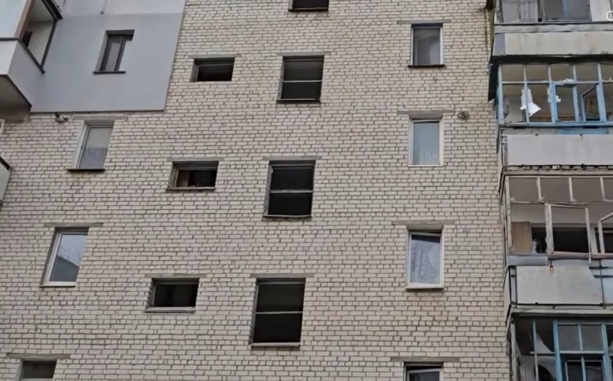 Россияне обстреливали Херсон и область: есть погибшая и раненые (видео)