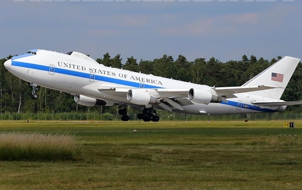 «Літак судного дня» помітили над США