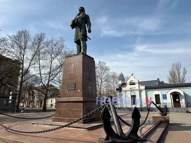 «Треба вирішити Миколаїв російське місто чи українське», - головний архітектор про пам'ятник Макарову