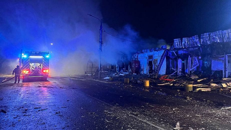 Армия РФ ударила по инфраструктуре Запорожья: есть раненый, десятки тысяч абонентов остались без света