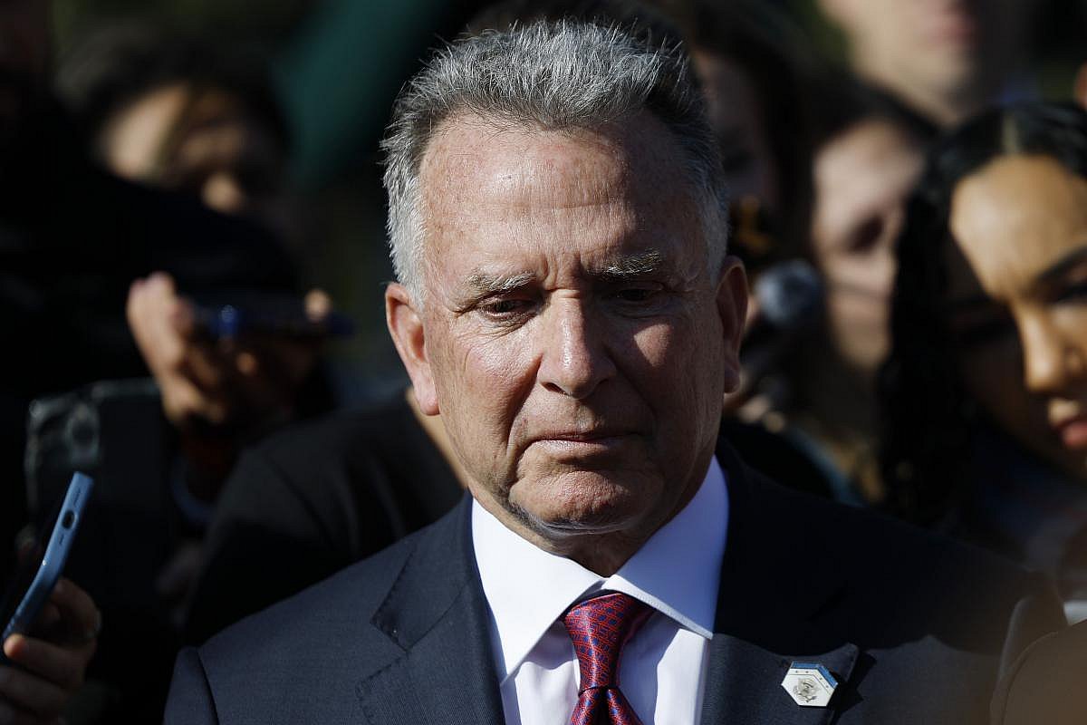 Иран отказался вести переговоры с нынешними представителями США