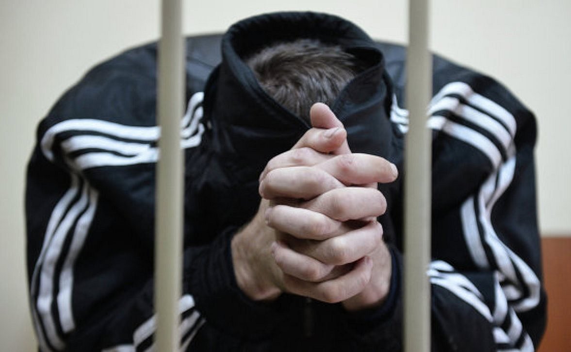 Николаевца, насиловавшего дочь сожительницы, посадили на 15 лет