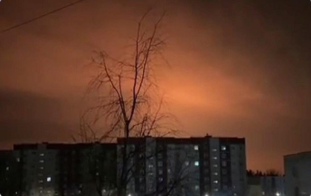 У РФ атаковані порти Усть-Луга та Приморськ