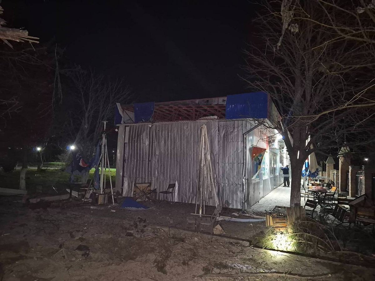 Падіння уламків "Шахеда" на дітей на Миколаївщині: відео 18+