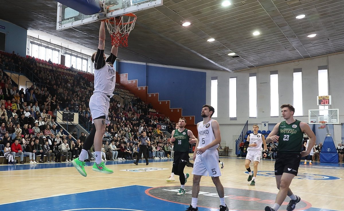 «Ніко-Баскет» переміг «Говерлу» і вийшов у плей-офф