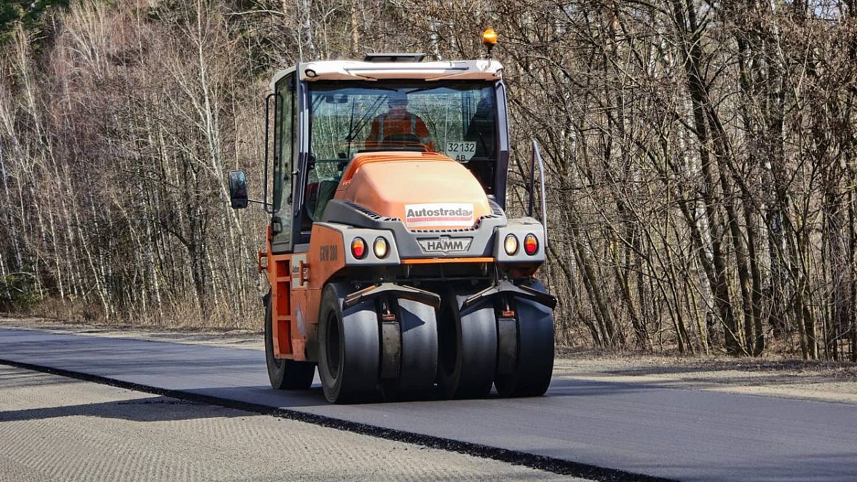 В Николаевской области продолжают ремонт трассы на Одессу