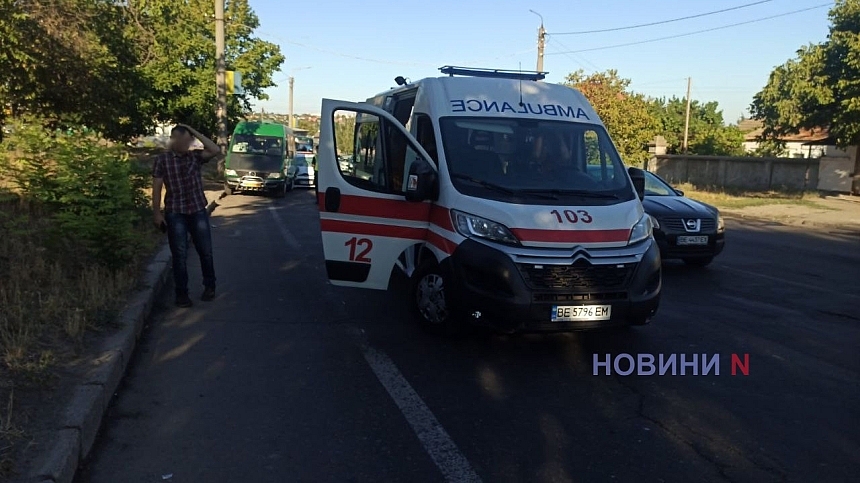 В Николаеве «Форд» врезался в «Мерседес» и сбил стоявшего рядом водителя: суд вынес приговор по делу