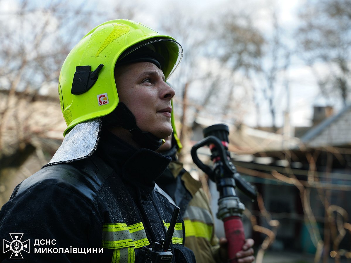 У Миколаєві горіла квартира у дев'ятиповерхівці