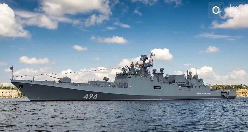 Сили оборони України вдарили по фрегату РФ «Адмірал Григорович» у Новоросійську (відео)