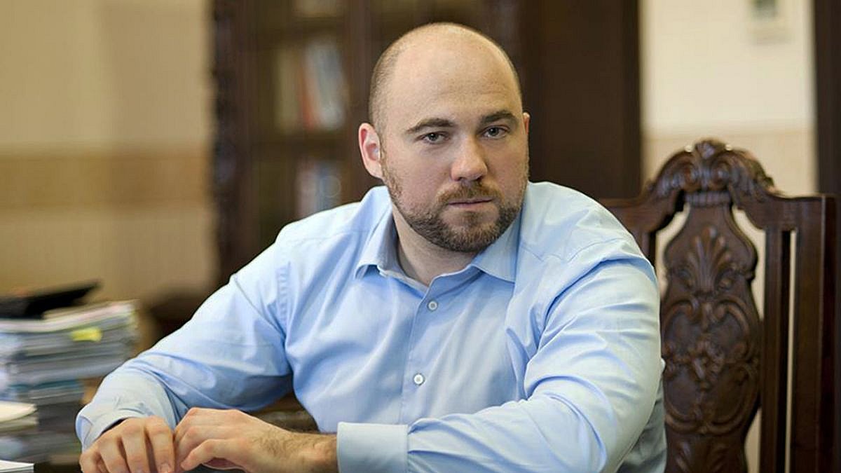 Mercedes, Lexus и Range Rover: депутаты Украины потратили не менее 100 млн грн на элитные авто 