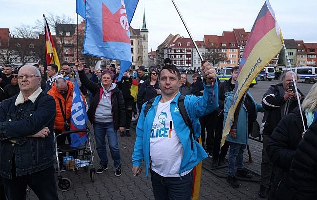 AfD предлагает лишить украинцев статуса беженцев в Германии
