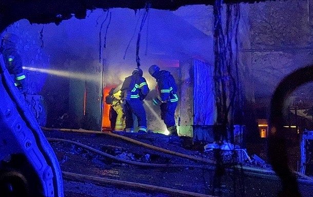 Удар по Дніпру: під завалами будинку знайшли тіло п'ятого загиблого