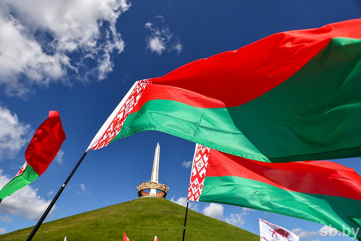 Россия снова попытается втянуть Беларусь в войну, – Зеленский