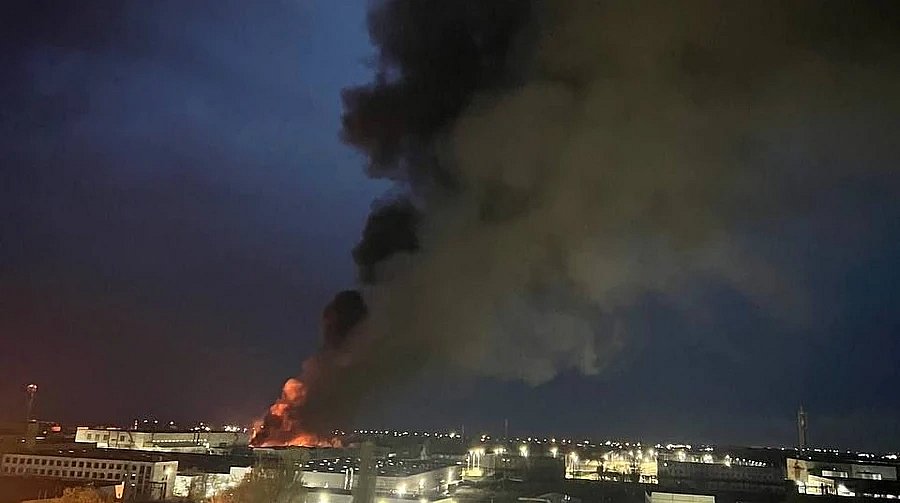 В российском Таганроге горит завод по производству БпЛА