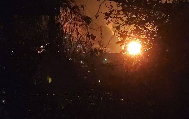 У Краснодарському краї знову зафіксовано атаки безпілотників: під ударом порт та НПЗ у Туапсе